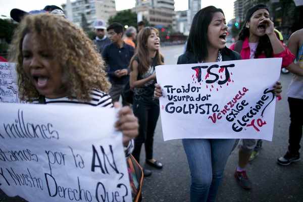 Venezuela Leaps Toward Dictatorship