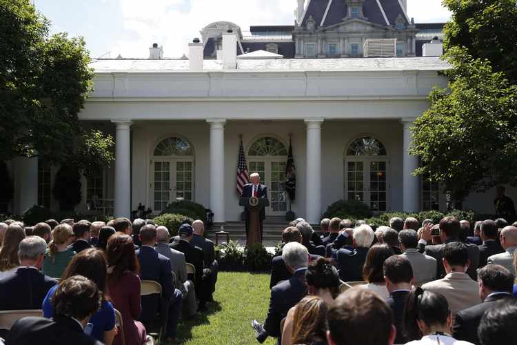 The White House Is an Axis of Selfishness