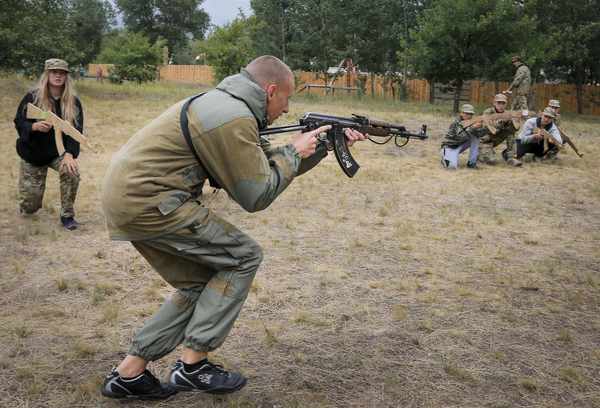 Arming Ukraine Is Still a Bad Idea