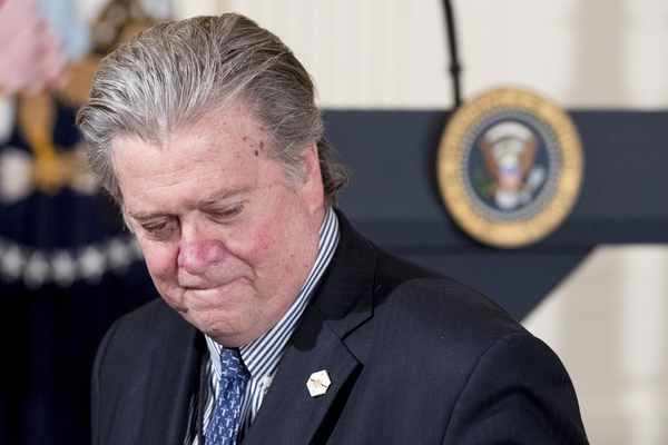 Trump Struggles to Move Past Bannon on Afghanistan