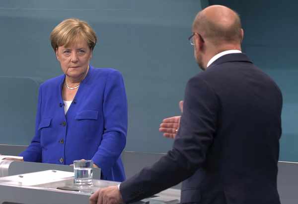 The Unequal Battle Between Schulz and Merkel