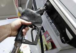 In MAGA Land, Anxiety Over the War Is Already on the Ballot