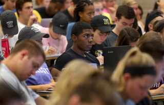 Low-Income Pell Grants Have Expanded to Middle Class