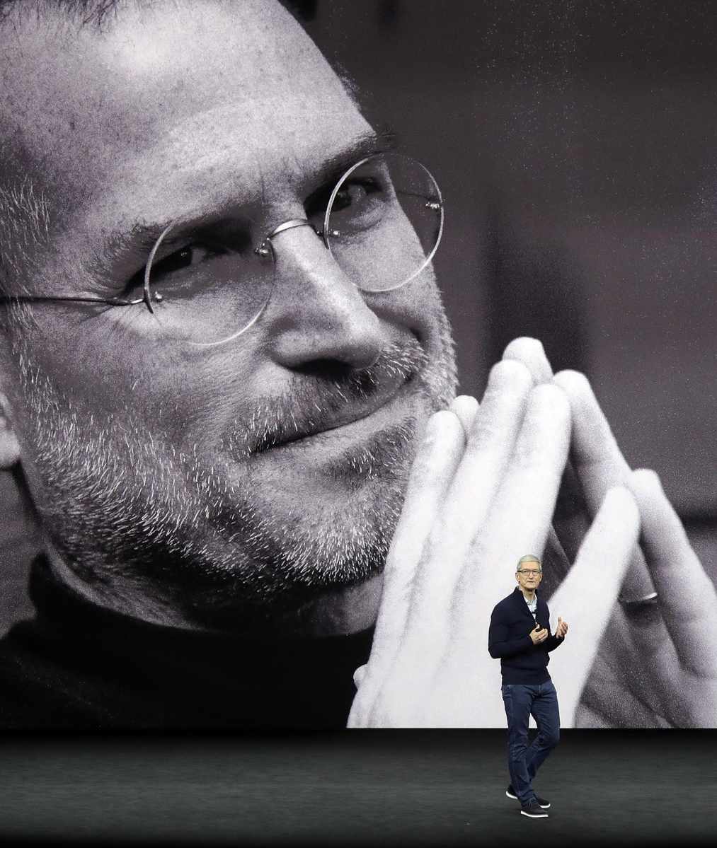 Steve Jobs Unveils 1st iPhone RealClearHistory