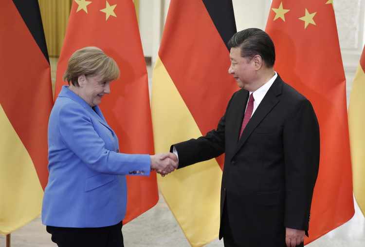 Merkel Eager to Improve Chinese Ties