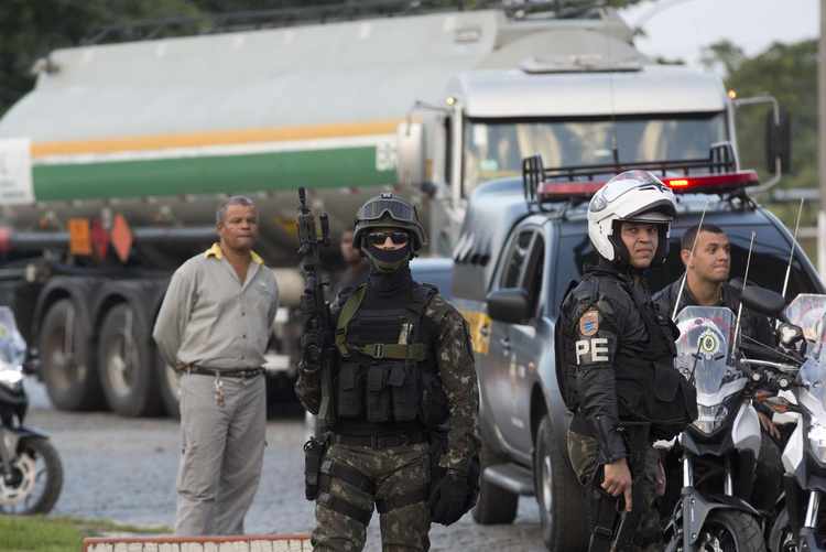 Brazil, Scared and Leaderless, Looks to the Military