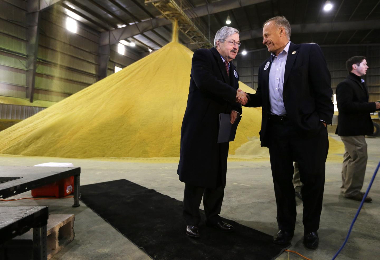 EPA’s Mishandling of RFS Means Ethanol Demand Destruction | RealClearEnergy