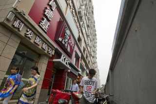 On the Uncanny Adaptability of American Fast Food