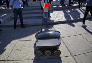 My Fight With a Sidewalk Robot