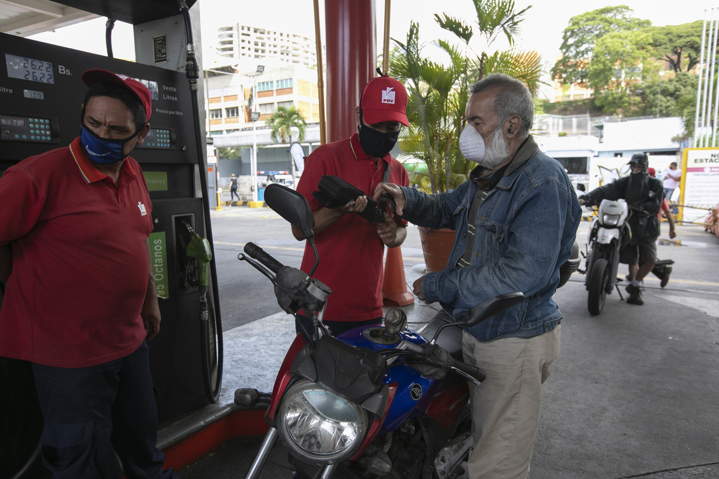 Will Gas Stations Survive? Video RealClearScience