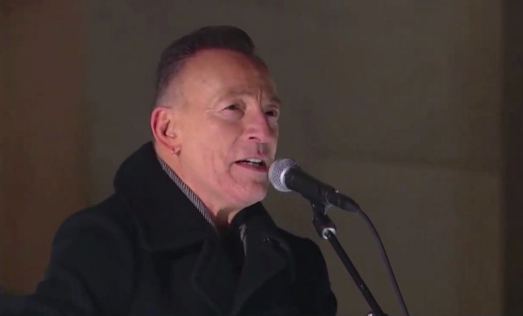Bruce Springsteen Sells Me a Jeep -- and Hope - Vimarsana News