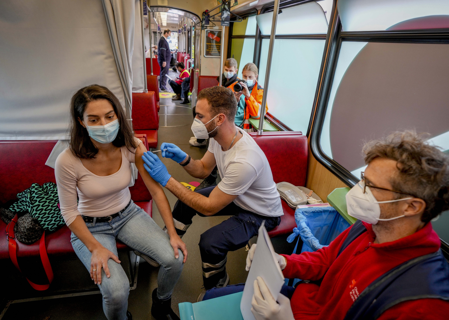 Biden's Vaccine Mandate Ignores the Science