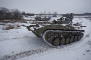 Biden Weighs Deploying Thousands of Troops to Ukraine