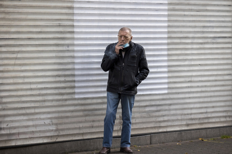 Lighting Up Why do Schizophrenia Patients Smoke? RealClearHealth