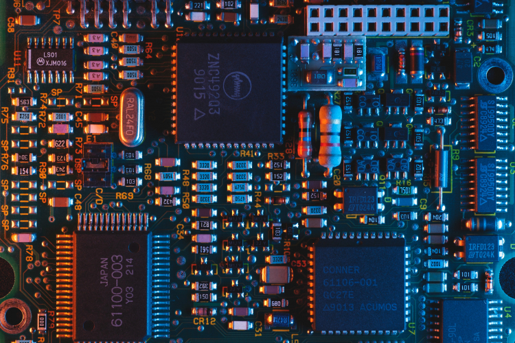 Stretchable Transistor Can Run AI Algorithms on the Body