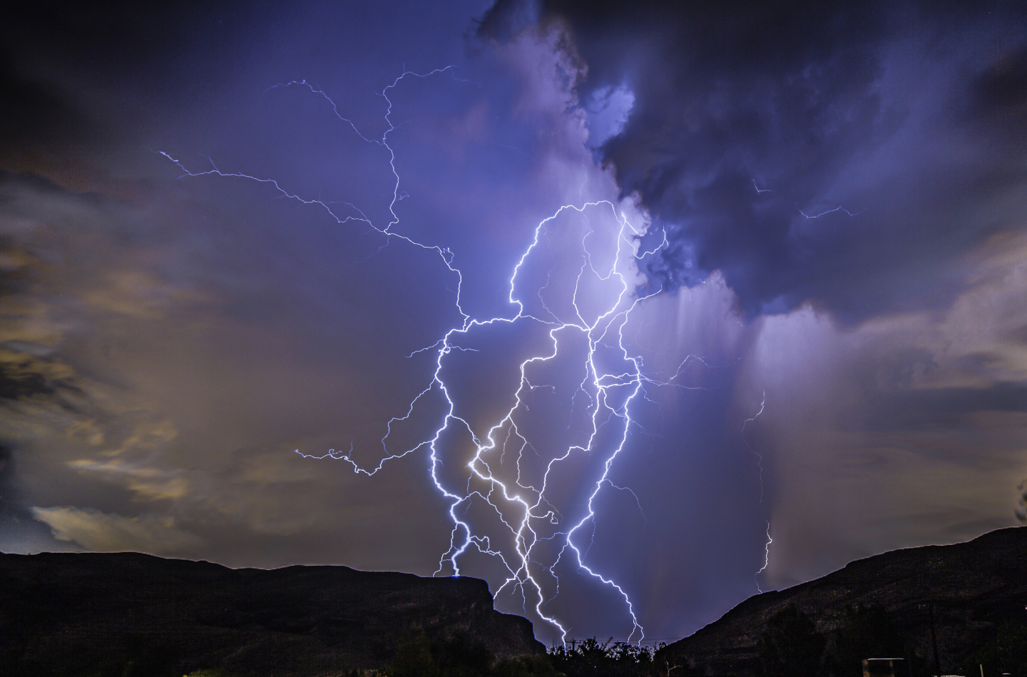 Why You Really Shouldn't Shower During a Thunderstorm RealClearScience