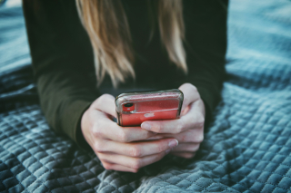 Parenting in the Era of Ubiquitous Screens and Social Media
