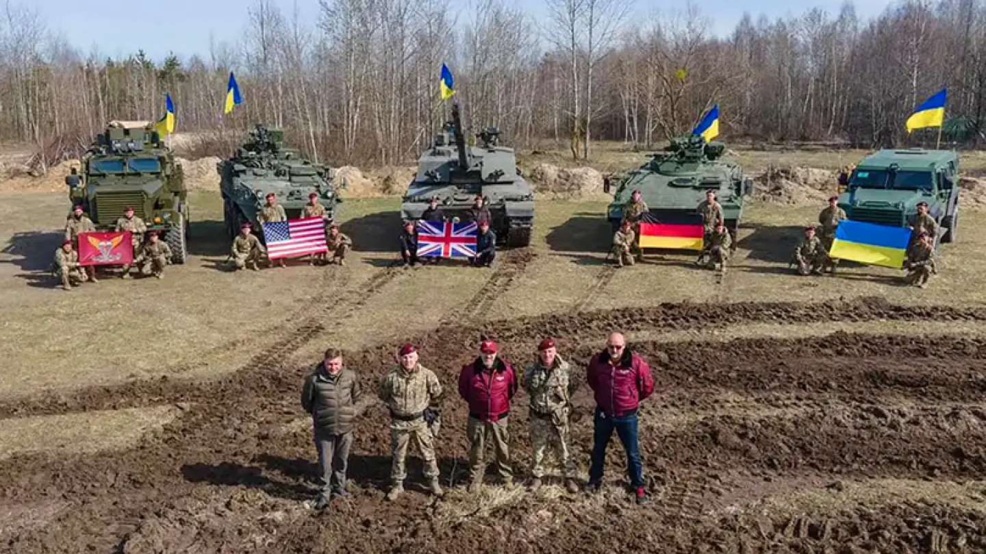 Challenger Tanks, Stryker Armored Vehicles Arrive In Ukraine ...