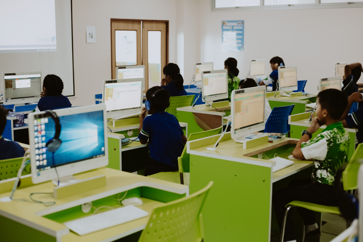 Both Parties Seize on Ed-Tech Backlash in Midterms