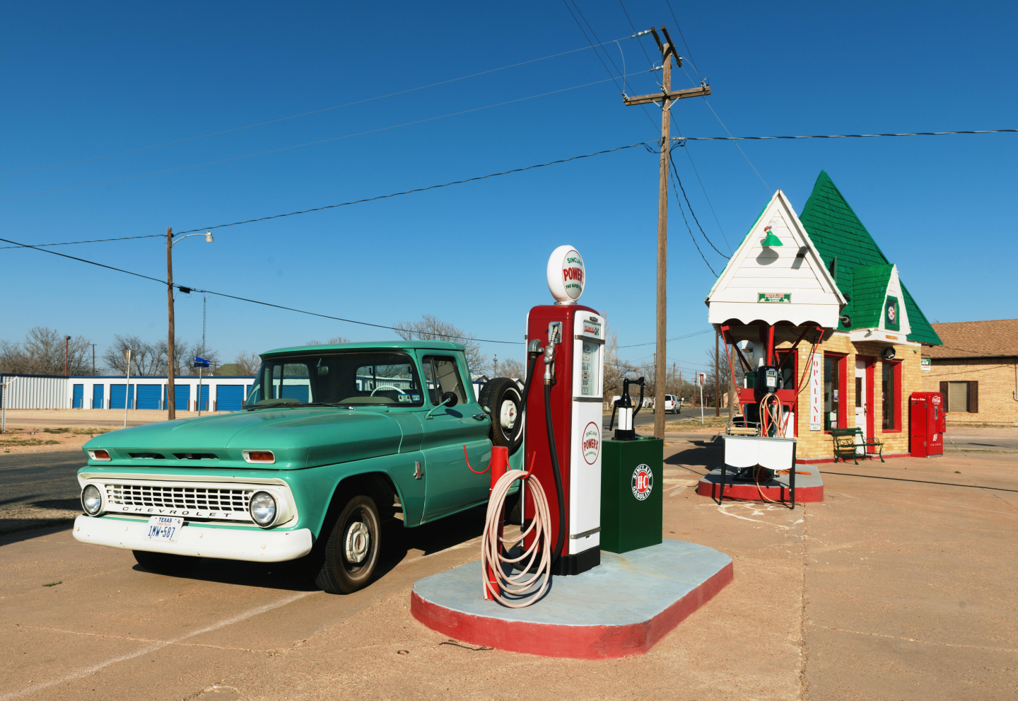 The Real Threat Behind Gas Station Heroine's 'All-Natural' Highs