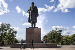 The Looming Lenin Comeback
