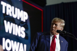 1 Winner and 3 Losers From the Iowa Caucuses