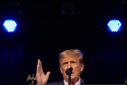 決してトランパーズ援助覚醒法廷