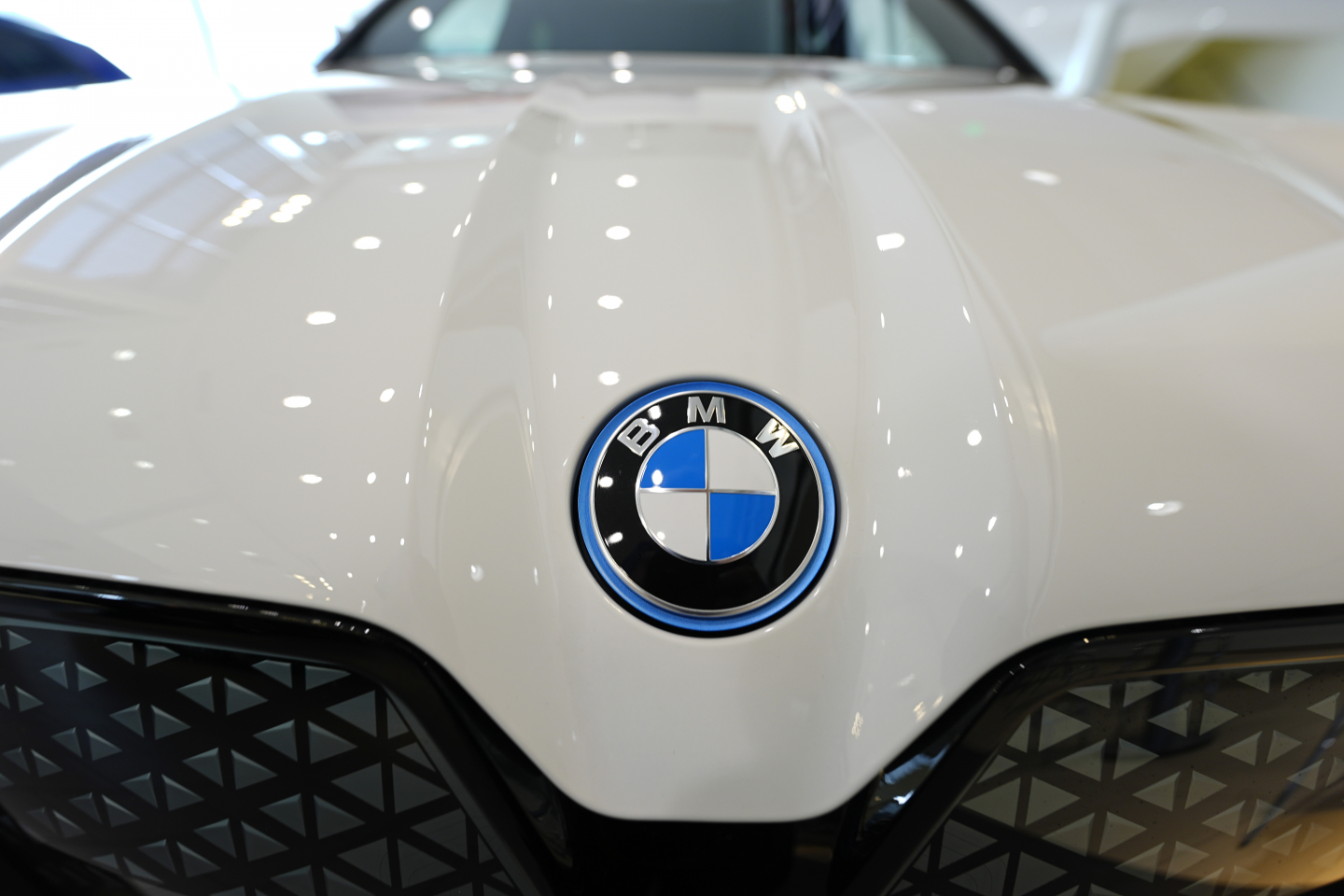 “WARNING: Avoid these Common Car Buying Mistakes!”