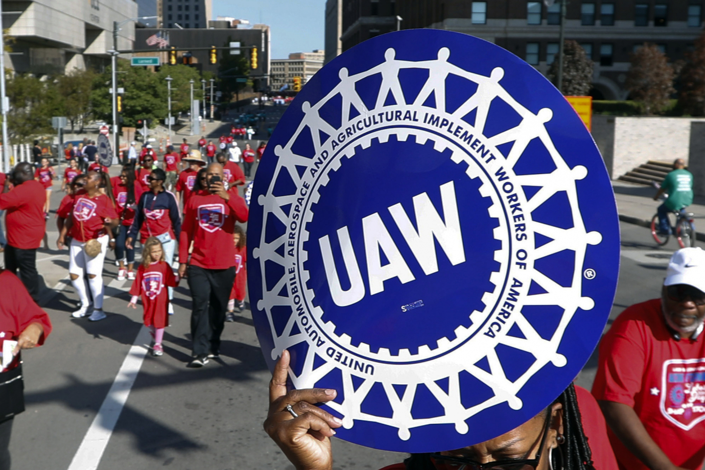 “Union Taps Left-Wing Professors for Political Influence”