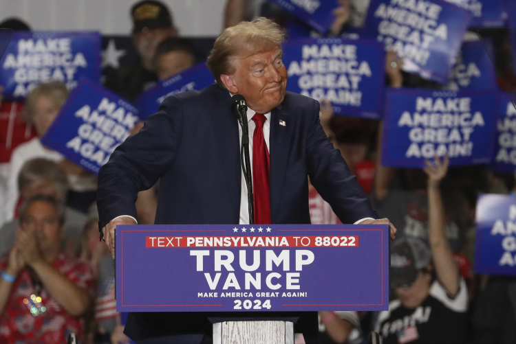 Watch Live Donald Trump Rally In Erie, Pennsylvania Video
