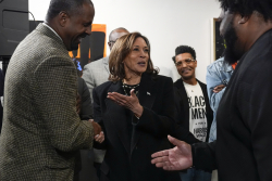 Dems Panic as Harris Threatens To Bring Down Obama Era