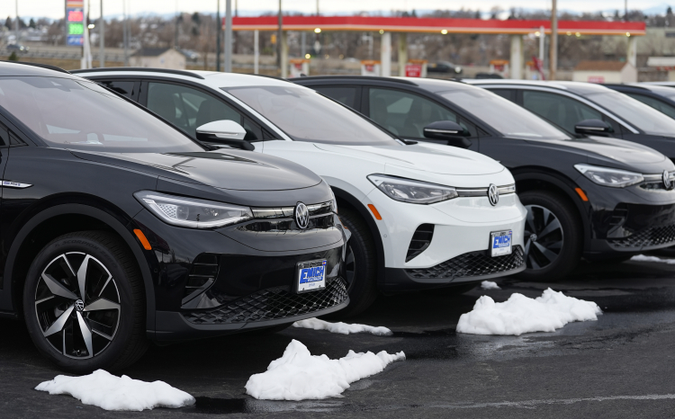 For Most Americans, EVs Reduce Emissions and Save Money