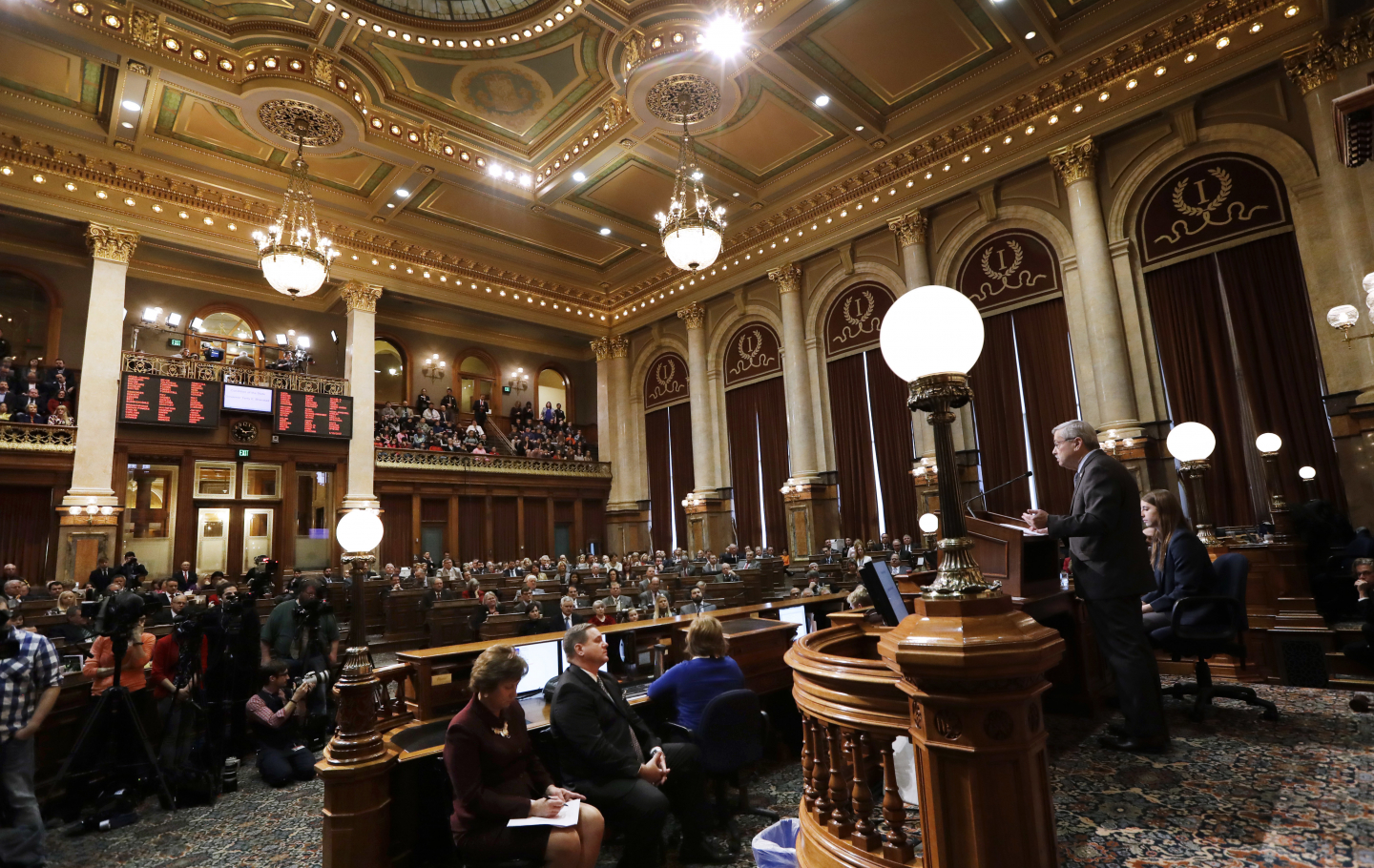 Iowa's Higher Education Committee: A Gold Standard