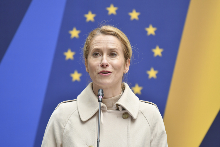 Europe Launches Program to Lure Away U.S. Scientists