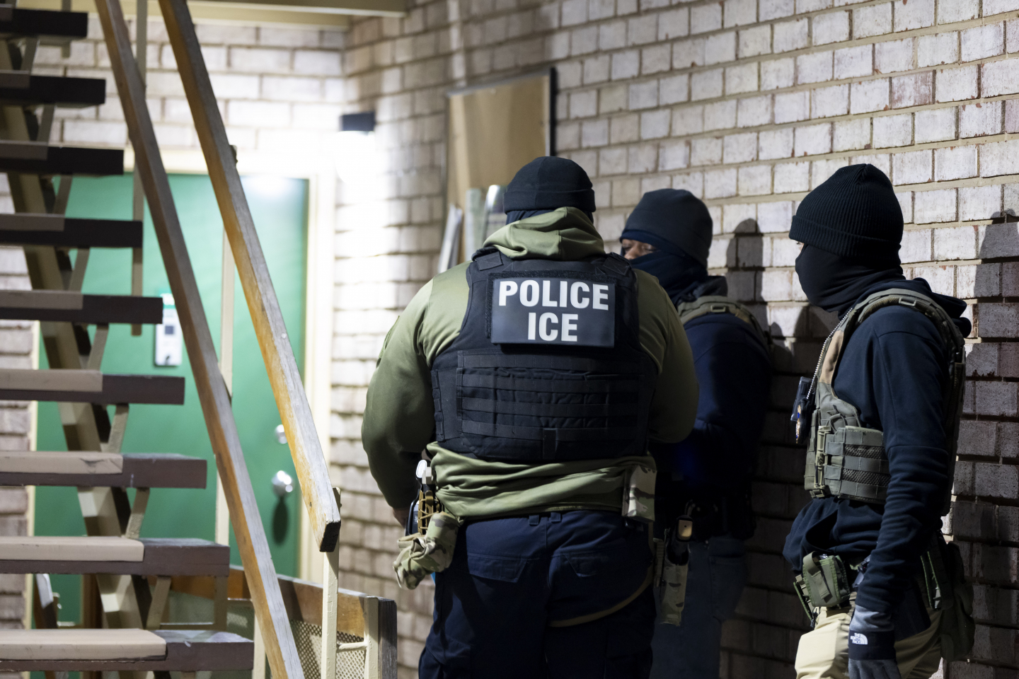 “Exposed: Cities Defying Law & Order to Harbor Criminals!”