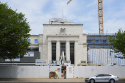 Review of the Fed's Building Renovations Is Needed