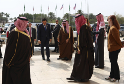 Can the Gulf States Broker Peace?