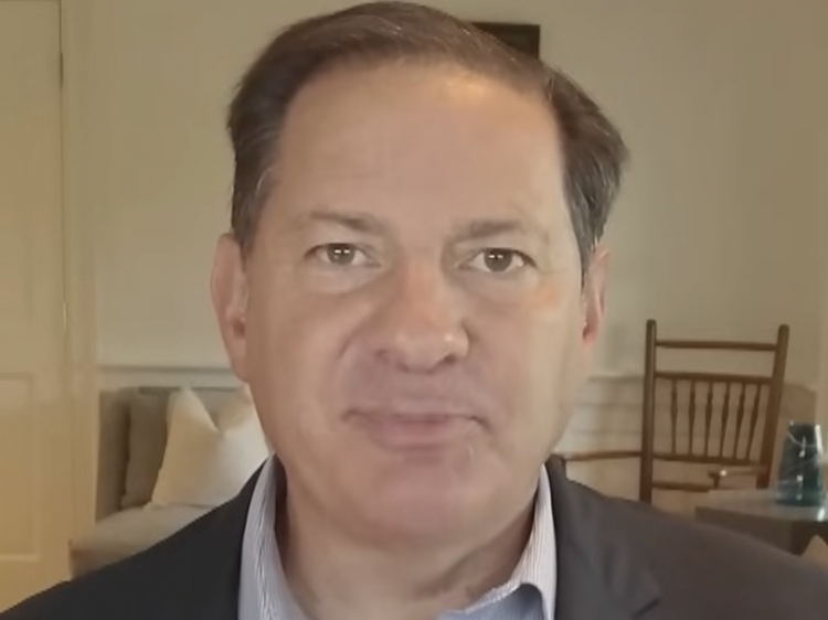 www.realclearpolitics.com