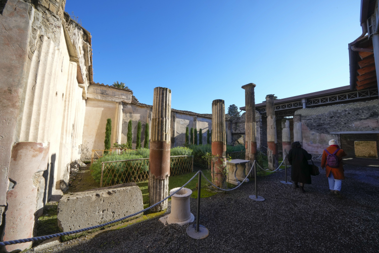 The Pompeii Residents Who Made It Out Alive