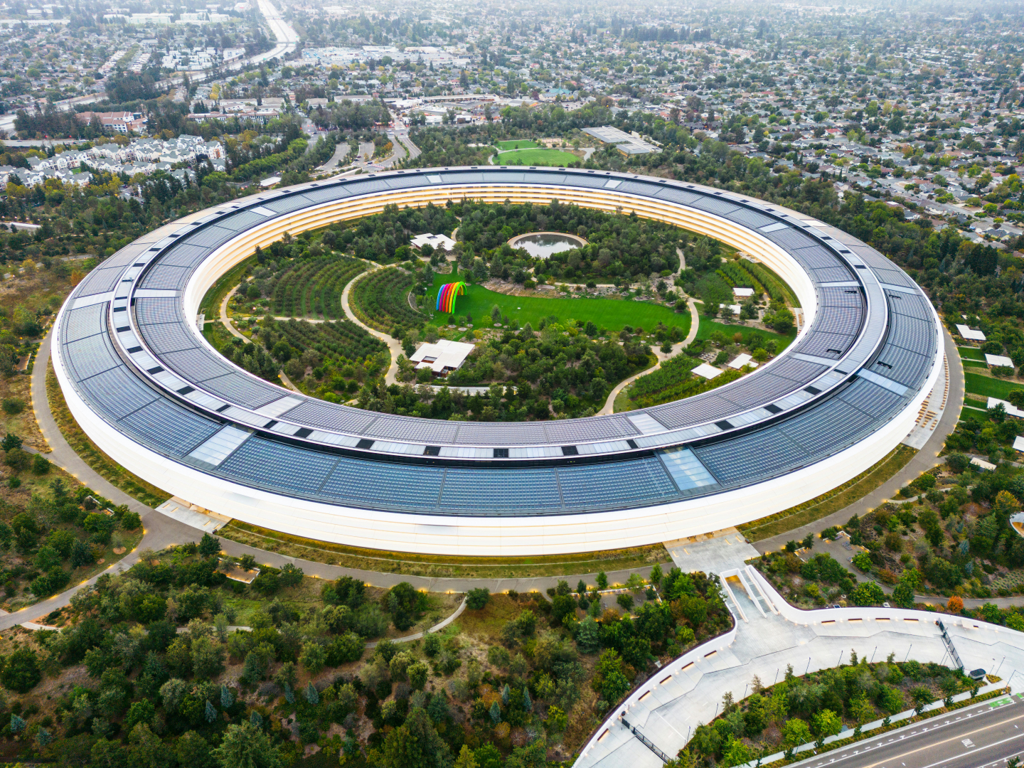 “Tech Elites Adopt Bizarre Belief System”