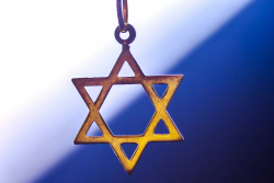 Jewish Teachers Fight Unions in Court