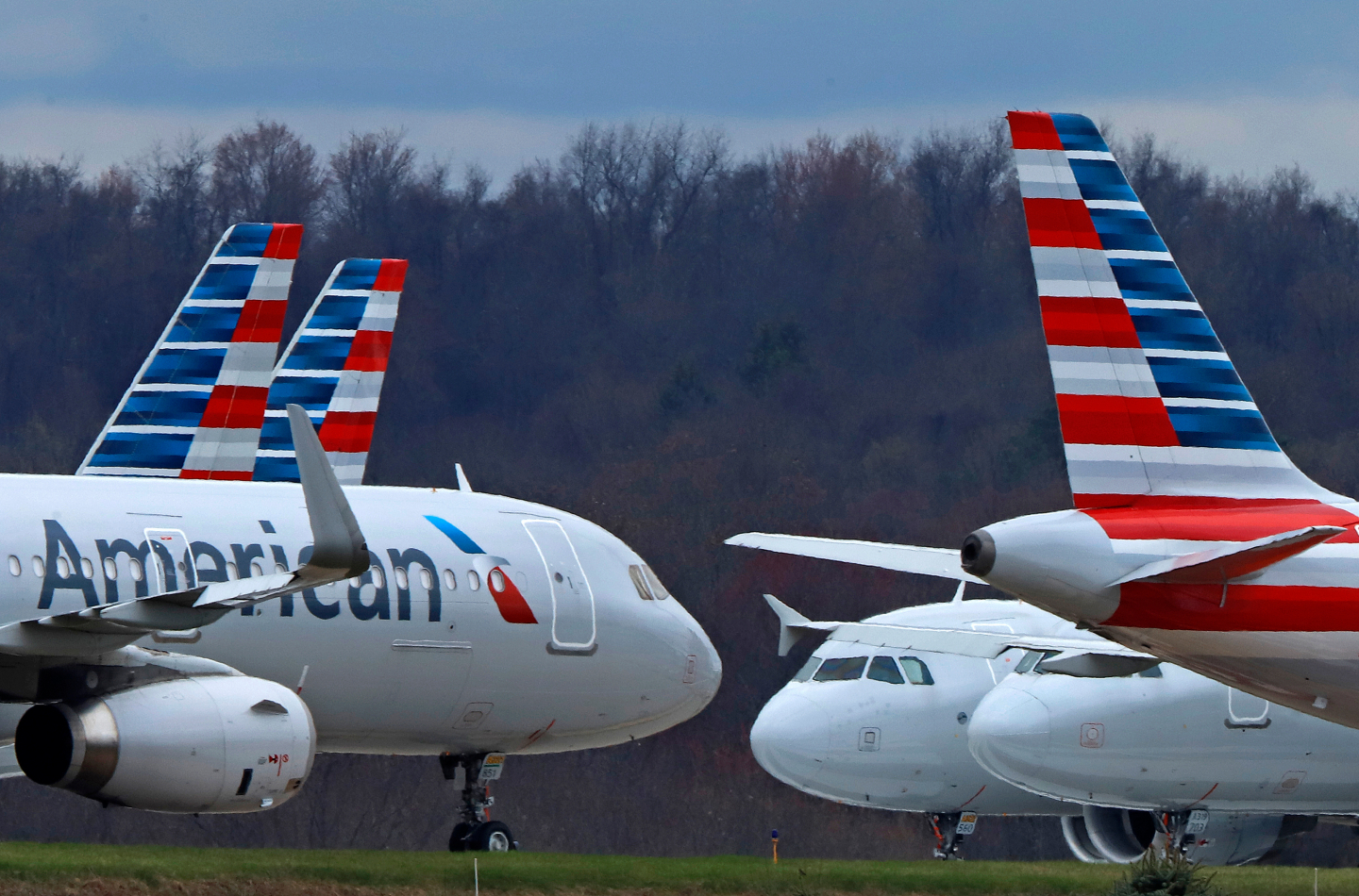 American Airlines Slammed by Pilots and Flight Attendants