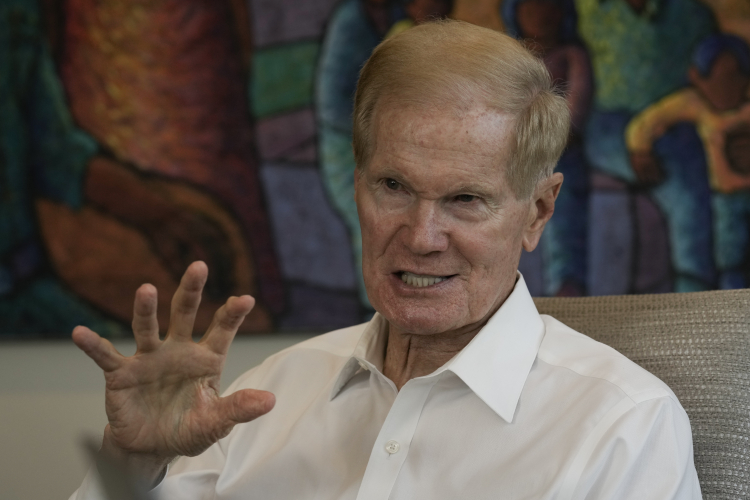 Former NASA Chief Sounds Alarm on China's Moon Plans