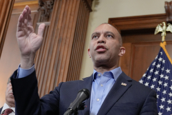 Jeffries Endorses Mamdani for New York Mayor