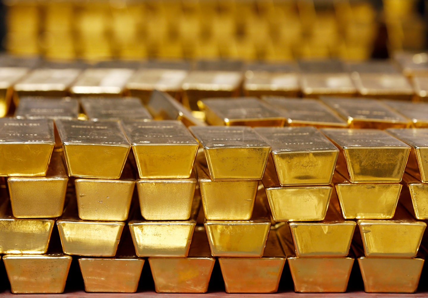 The Moment for Gold and Alternative Bullion Investments Has Arrived