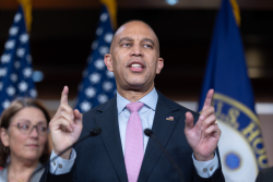 Jeffries Is Struggling Mightily To Fill Pelosi's Shoes