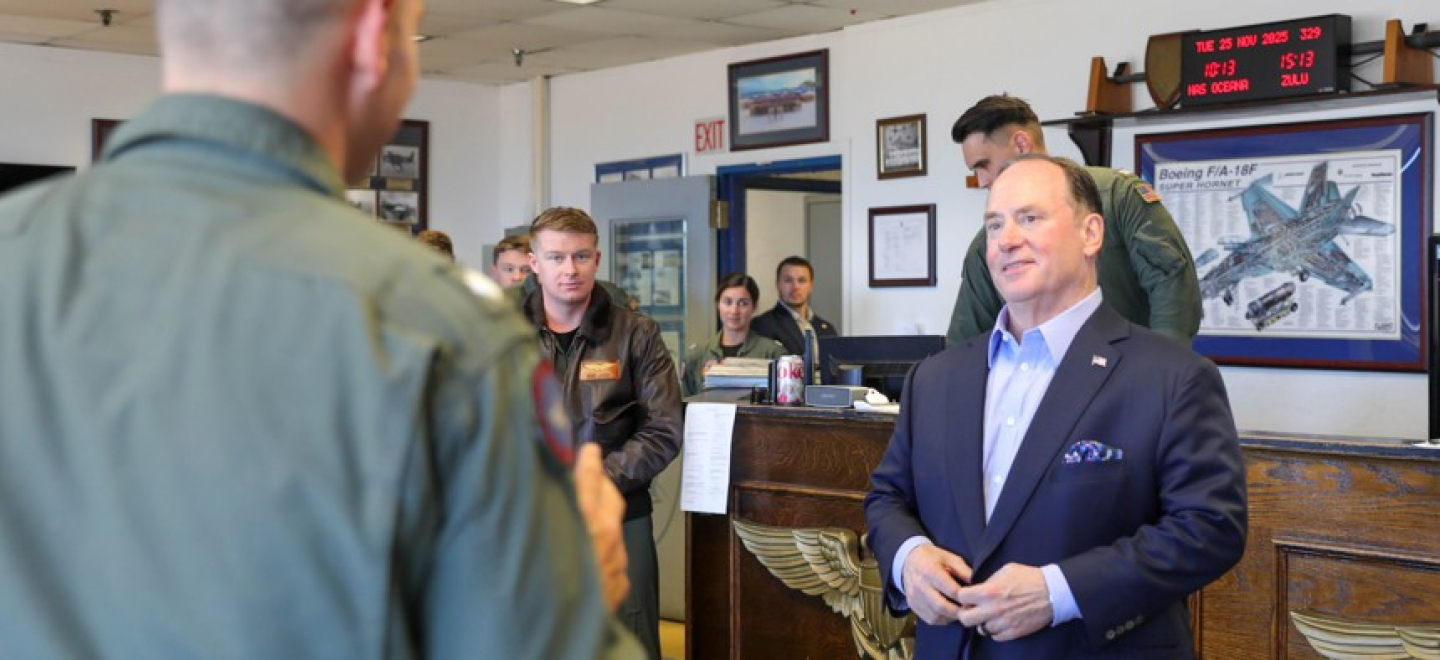 Greg Riddle Navy And Just Like That, the Navy’s Frigate Program Is Back on—Sort Of ...