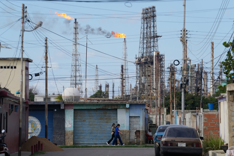 Trump Announces Vast U.S. Stake in Venezuelan Oil Industry Trump Announces Vast U.S. Stake in Venezuelan Oil Industry