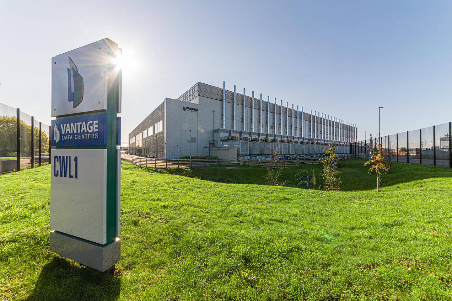 Conservative Outlook: Strong Economy Bolsters Traditional Values