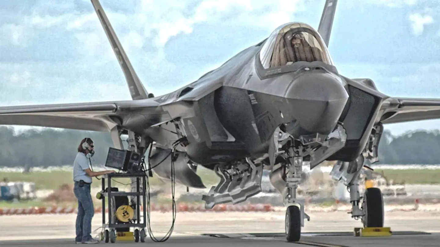 F-35 Software Could Be Jailbreaked Like An iPhone | RealClearDefense
